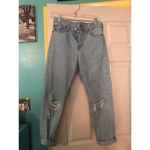 boyfriend levi’s jeans
